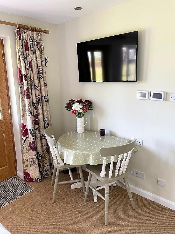 Field's Edge Apartment Swinderby