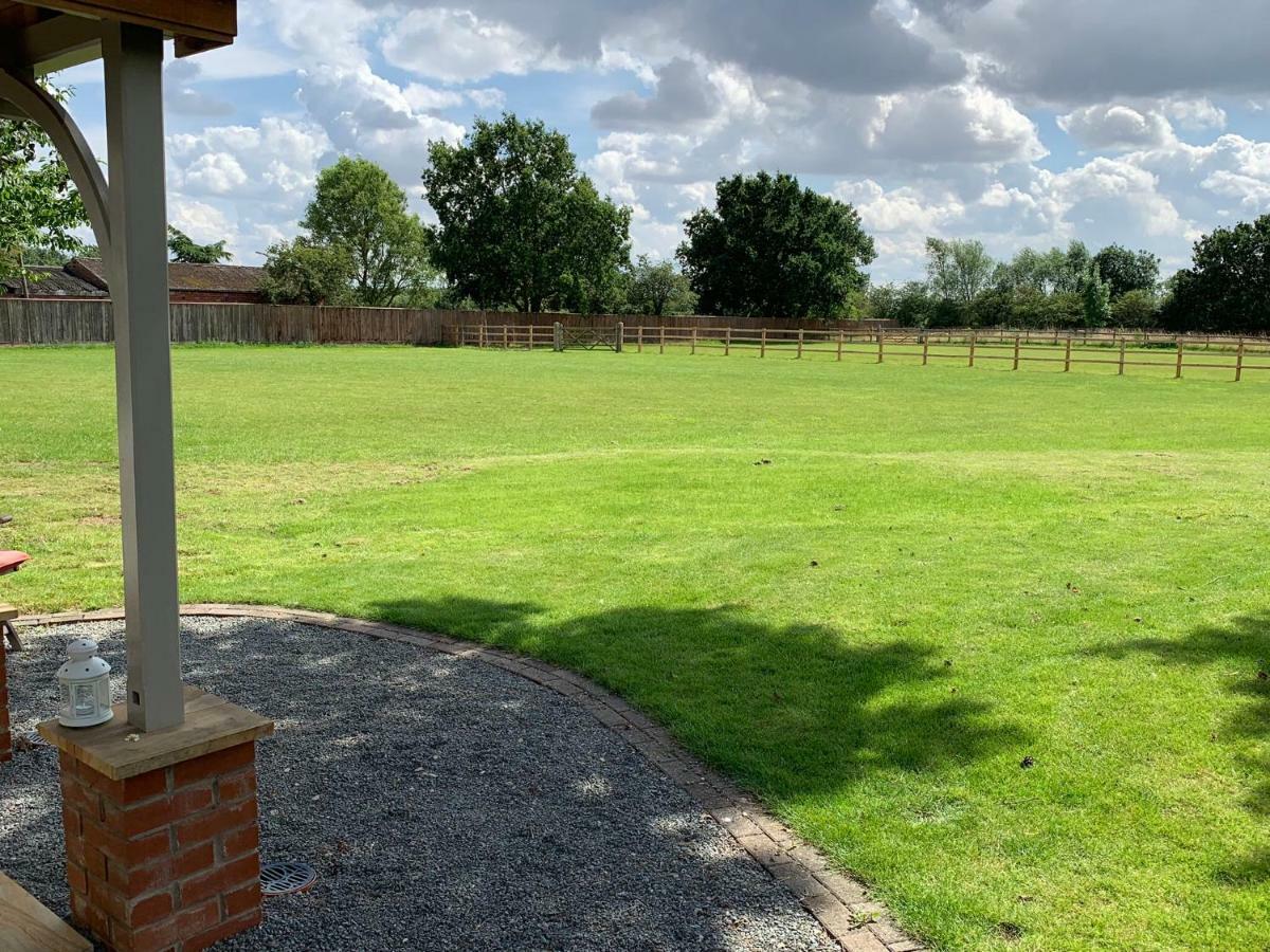 Field's Edge * Swinderby